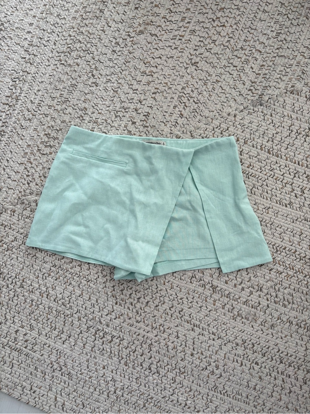 WITH TAGS, NEVER WORN. Mint Green Women's Skort, Size: M